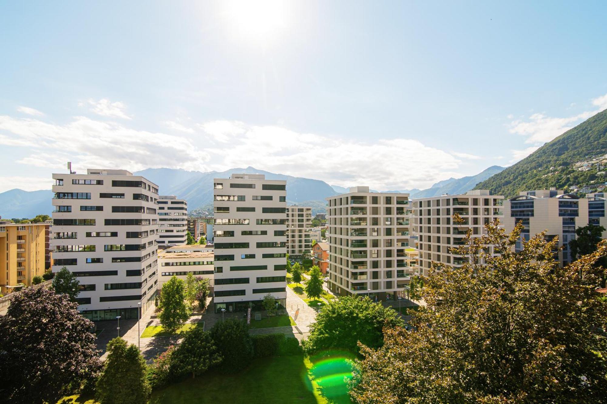 Loft Torre Locarno By Quokka 360 - Large Studio On The City View Tower Екстер'єр фото
